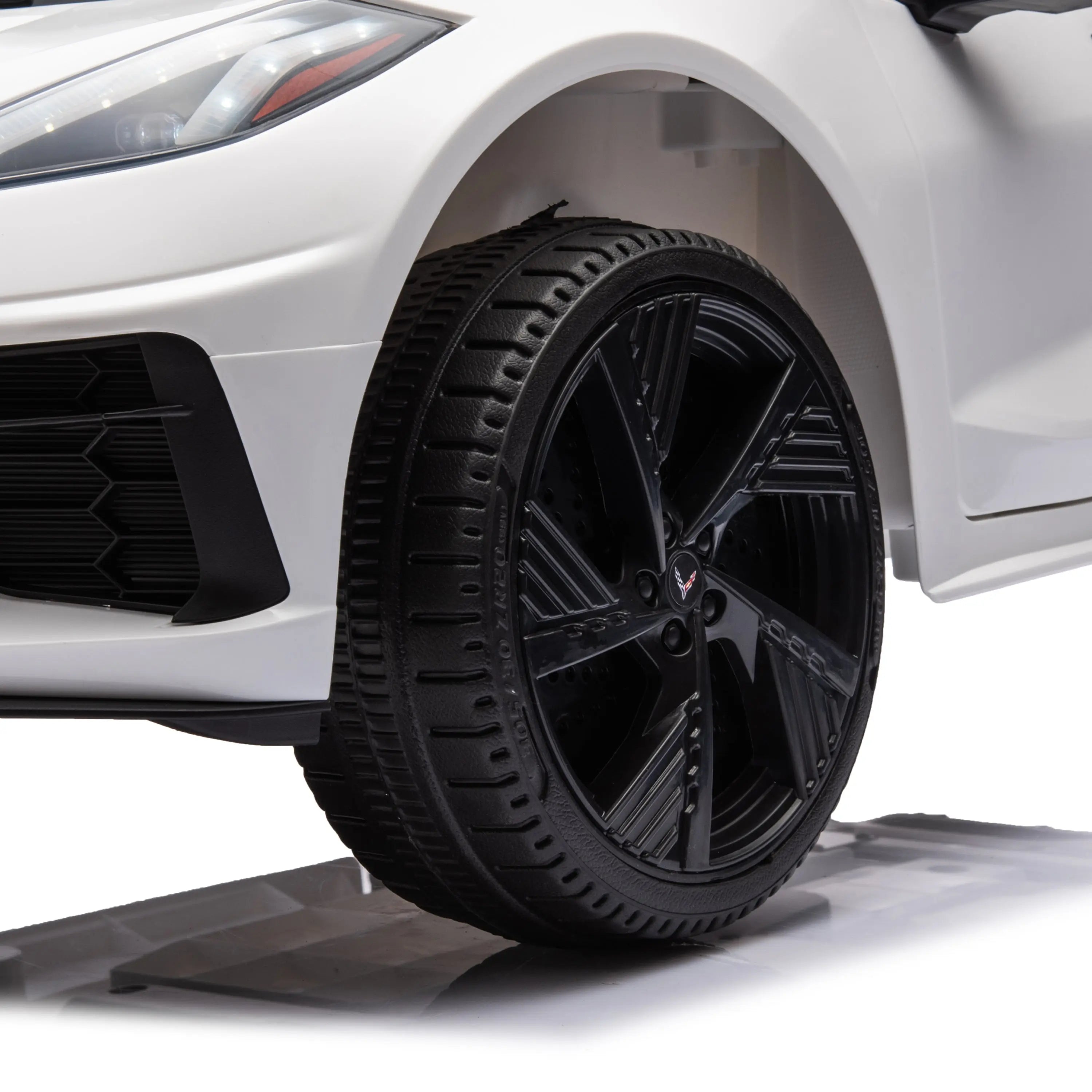 12V Chevrolet Corvette C8 1-Seater Kids Ride-On Car DTI Direct Canada