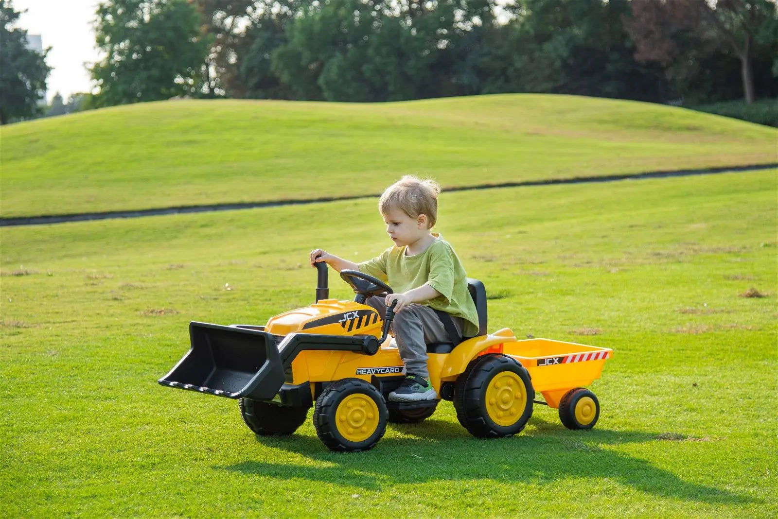 12V Freddo Excavator 1 Seater Ride on for Kids – front view | Freddo Toys Canada