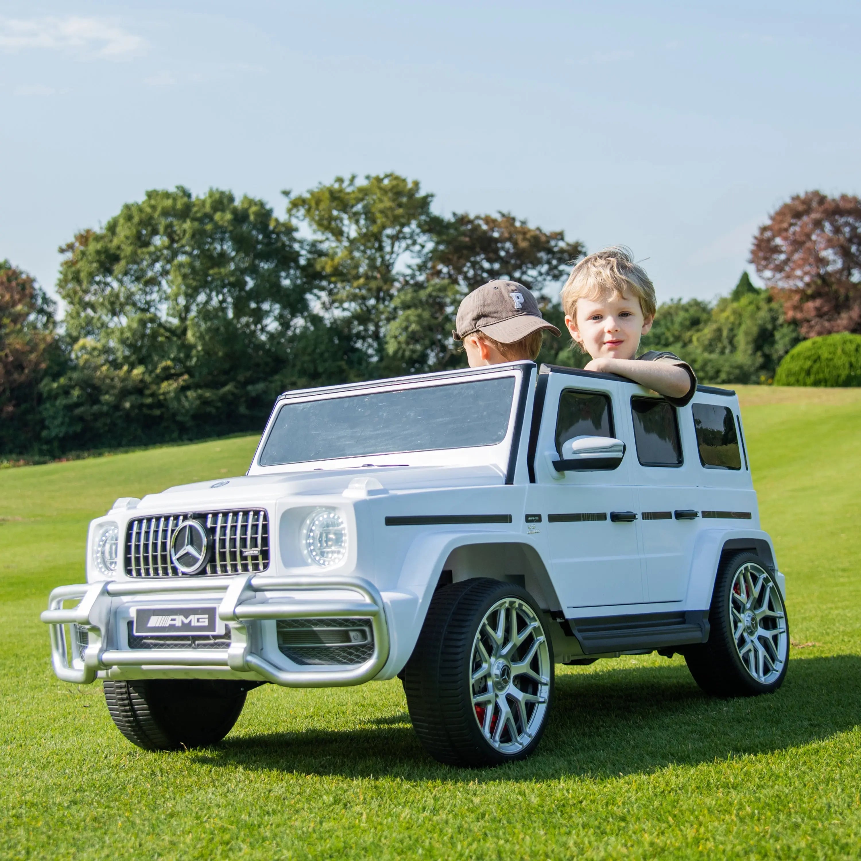 24V 4x4 Mercedes Benz G63 AMG 2 Seater G Wagon Ride on Car | Freddo Toys Canada