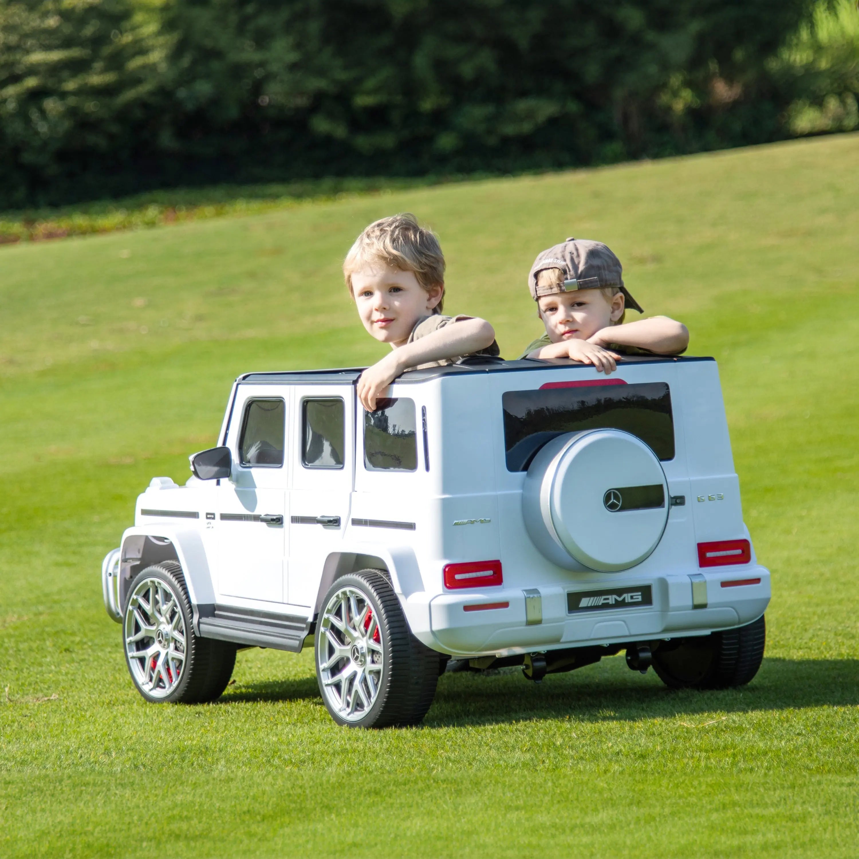 24V 4x4 Mercedes Benz G63 AMG 2 Seater G Wagon Ride on Car – front three-quarter view | Freddo Toys Canada