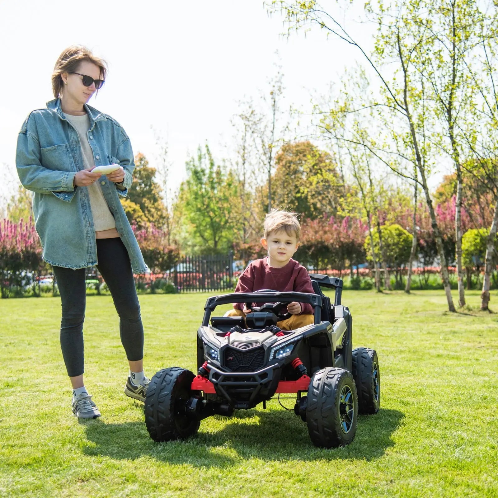24V Can-Am Maverick 1-Seater UTV - Kids Electric Ride-On – dashboard and seat | Freddo Toys Canada