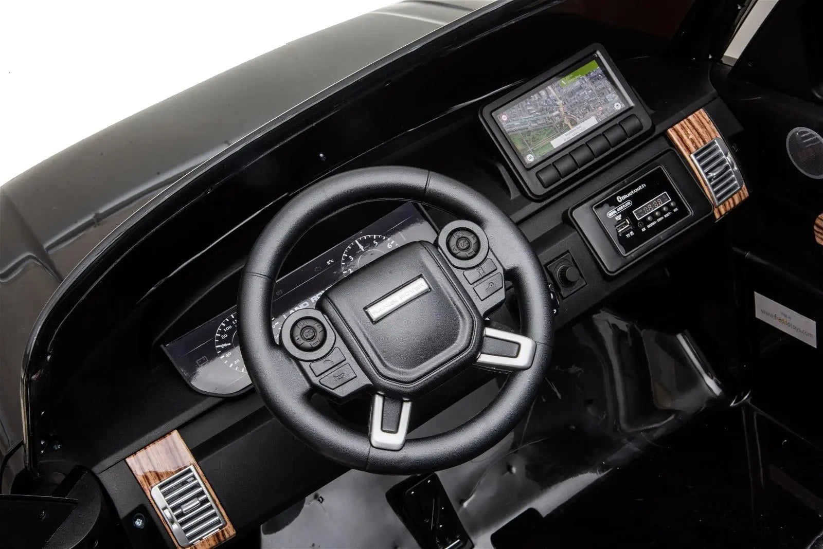 24V Range Rover HSE 2 Seater Ride on – steering wheel and controls | Freddo Toys Canada