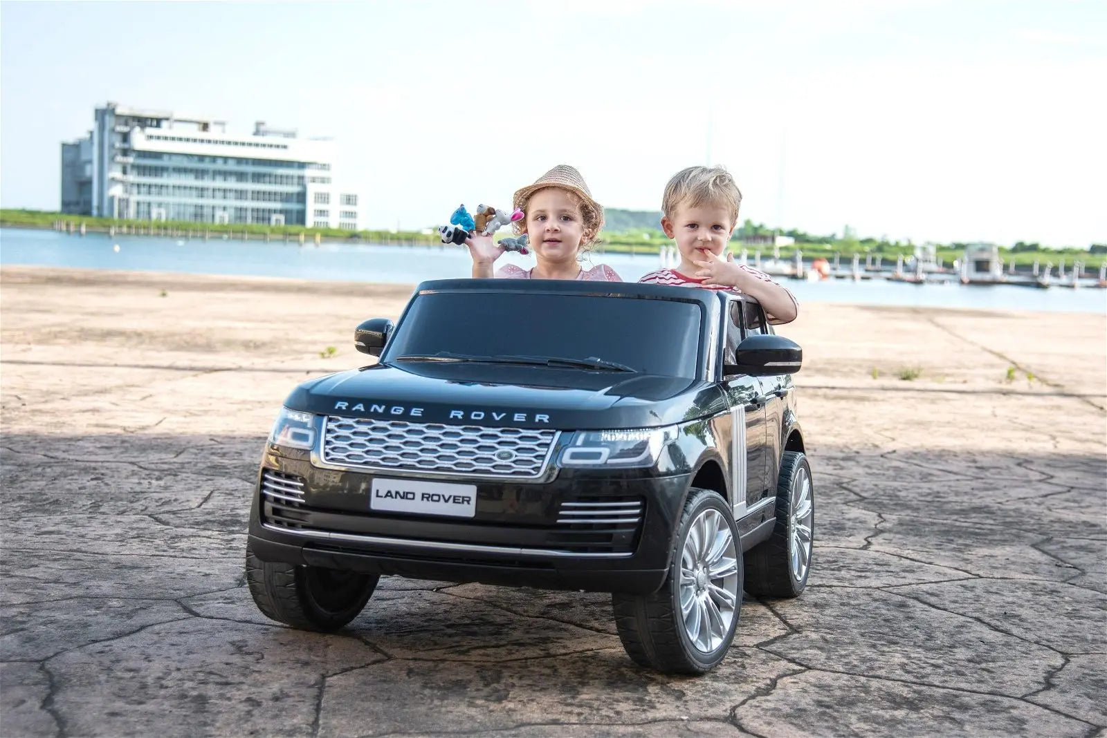24V Range Rover HSE 2 Seater Ride on – open doors | Freddo Toys Canada