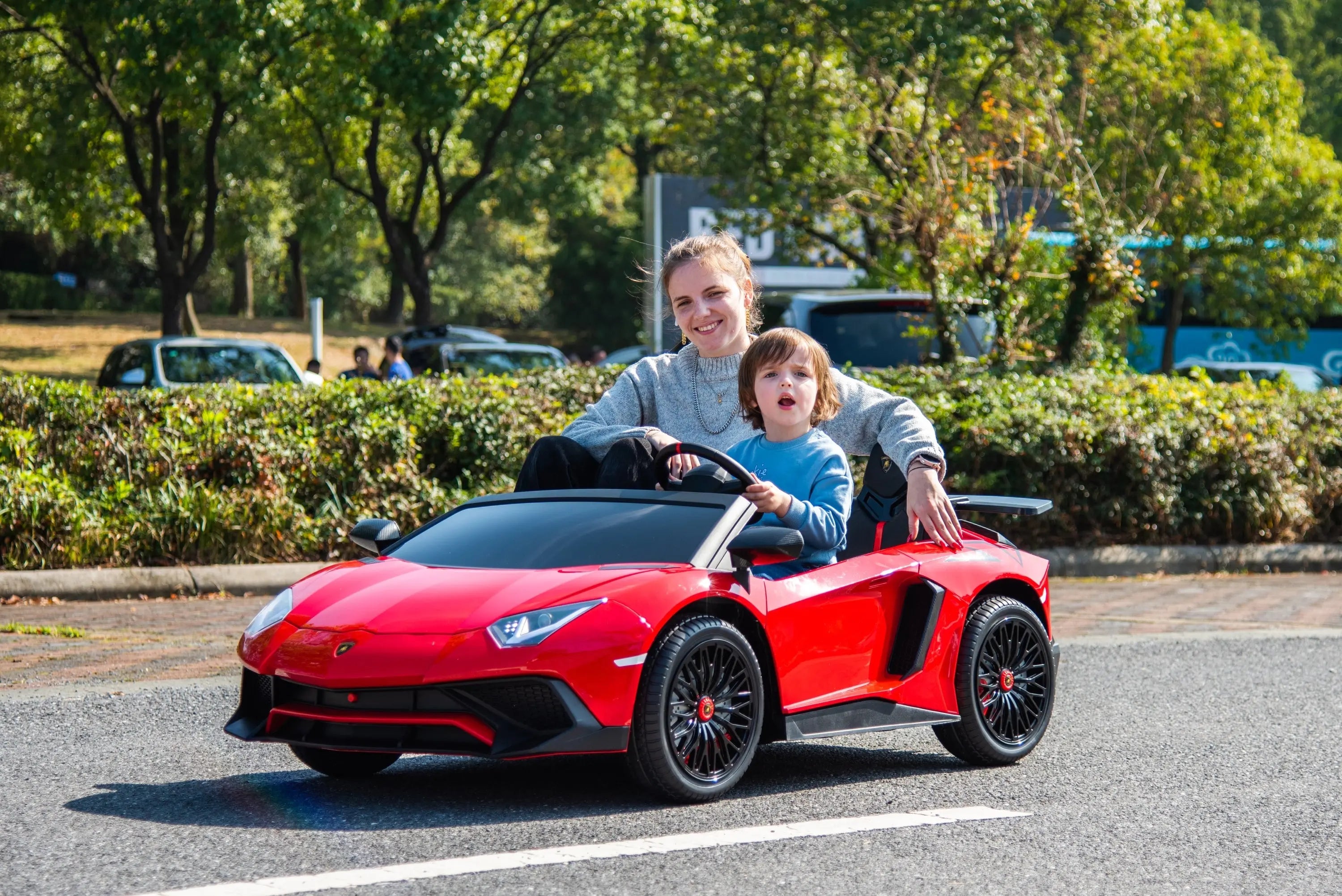 24V Lamborghini Aventador 2 Seater Ride On Car for Kids: Advanced Brushless Motor & Differential for High-Octane Fun – LED headlights detail | Freddo Toys Canada