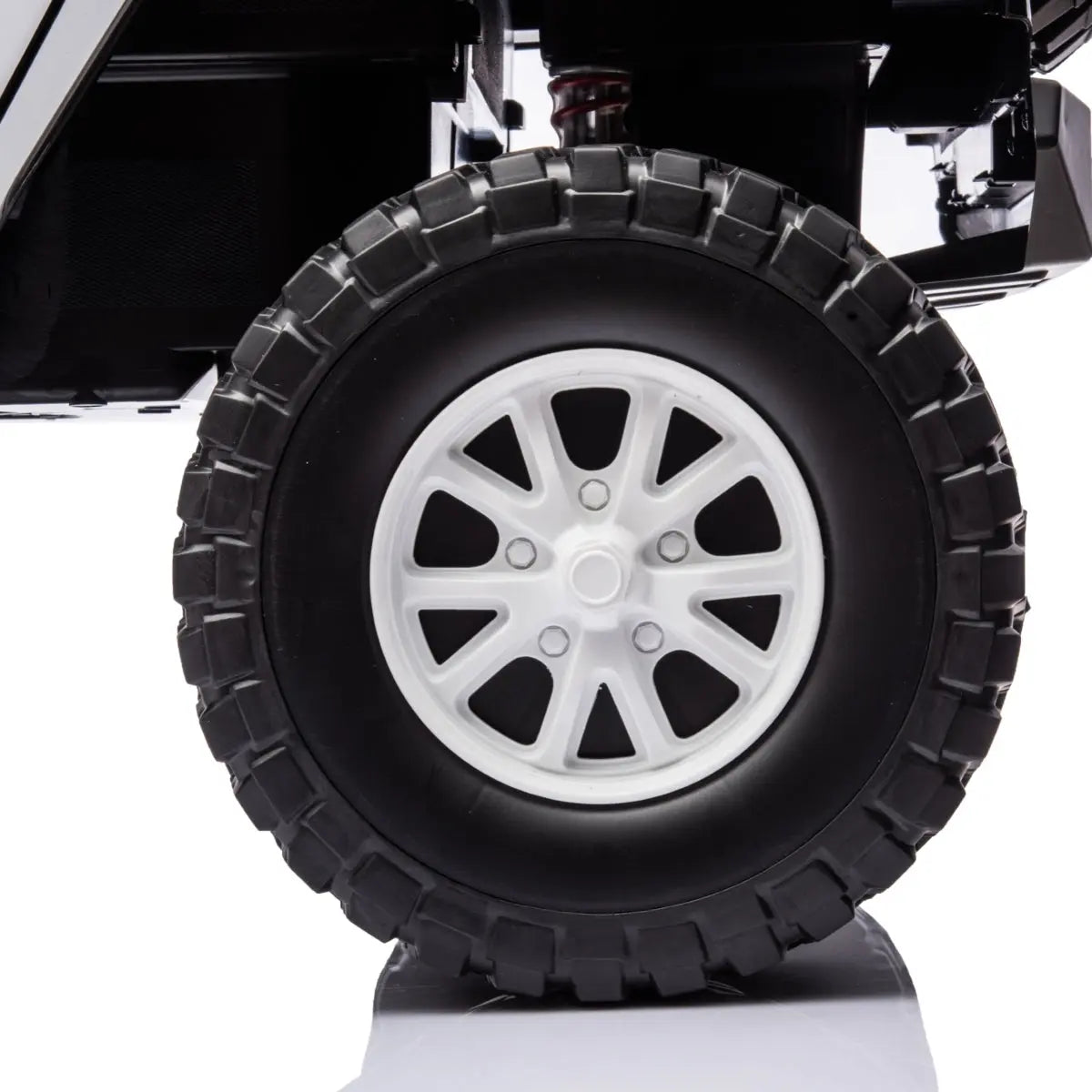 24V Freddo Raider 2 Seater Ride On – LED headlights detail | Freddo Toys Canada