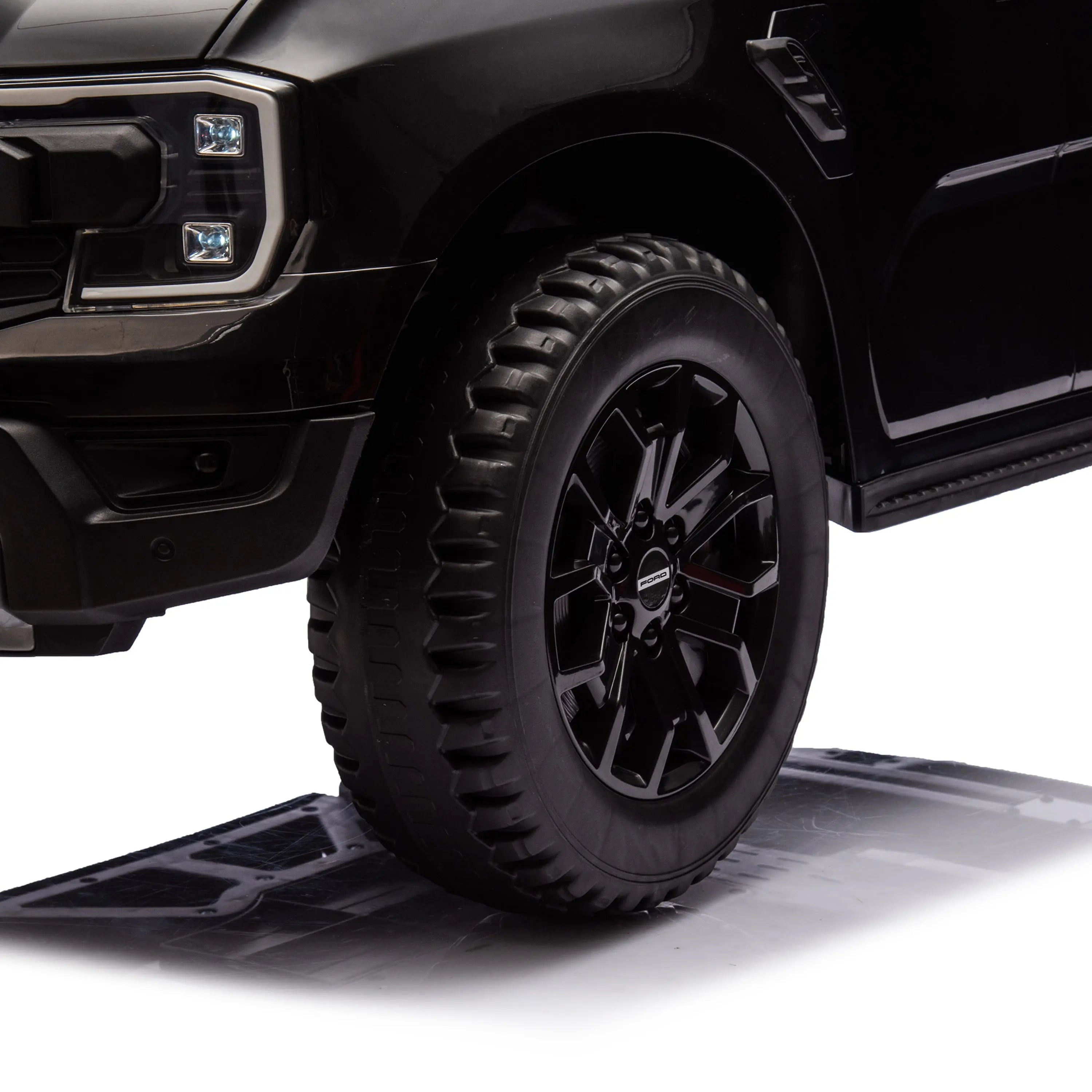 12V Ford Raptor Ride-on Truck — view 6