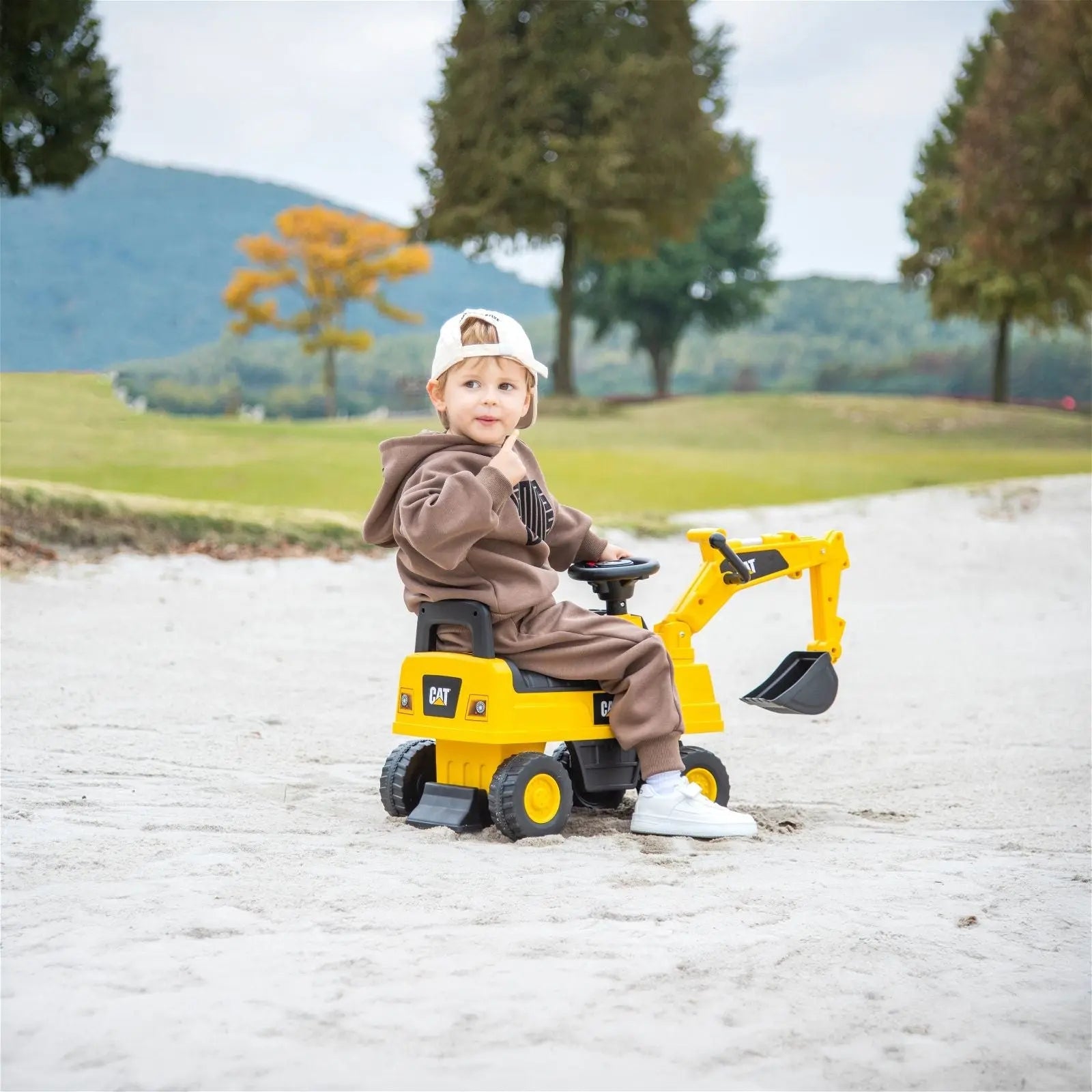 Caterpillar Foot to Floor Ride-On for Toddlers – dashboard and seat | Freddo Toys Canada