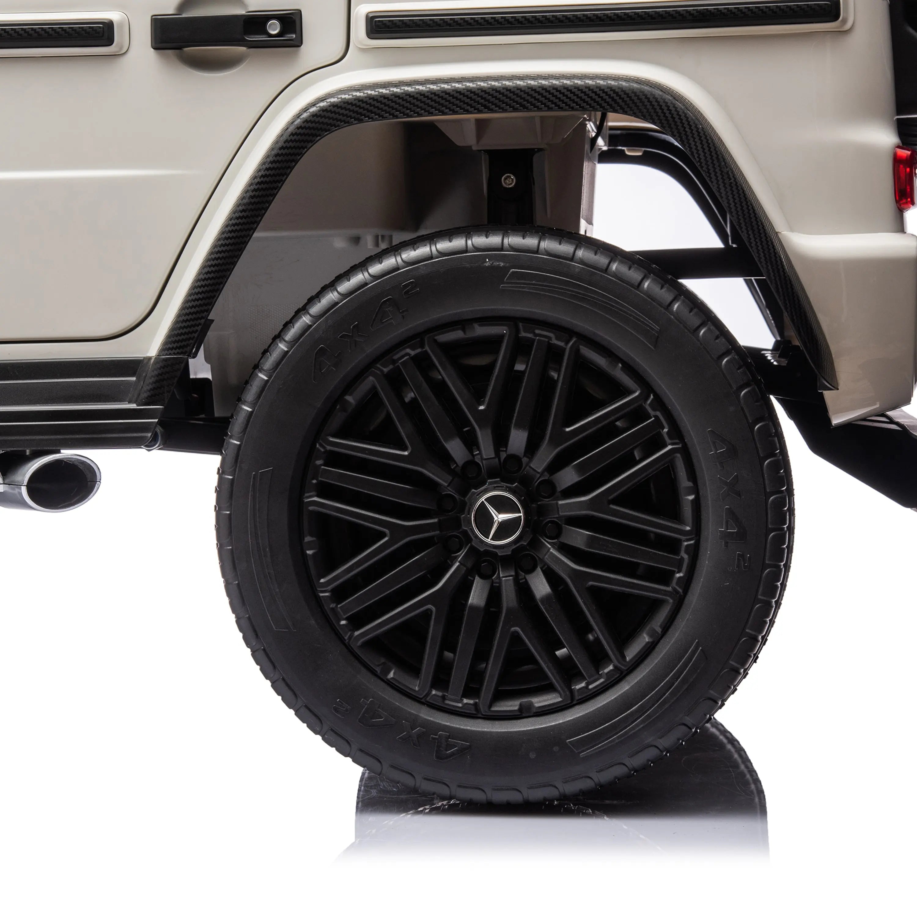 24V Mercedes Benz G-Wagon – front view (2) | Freddo Toys Canada