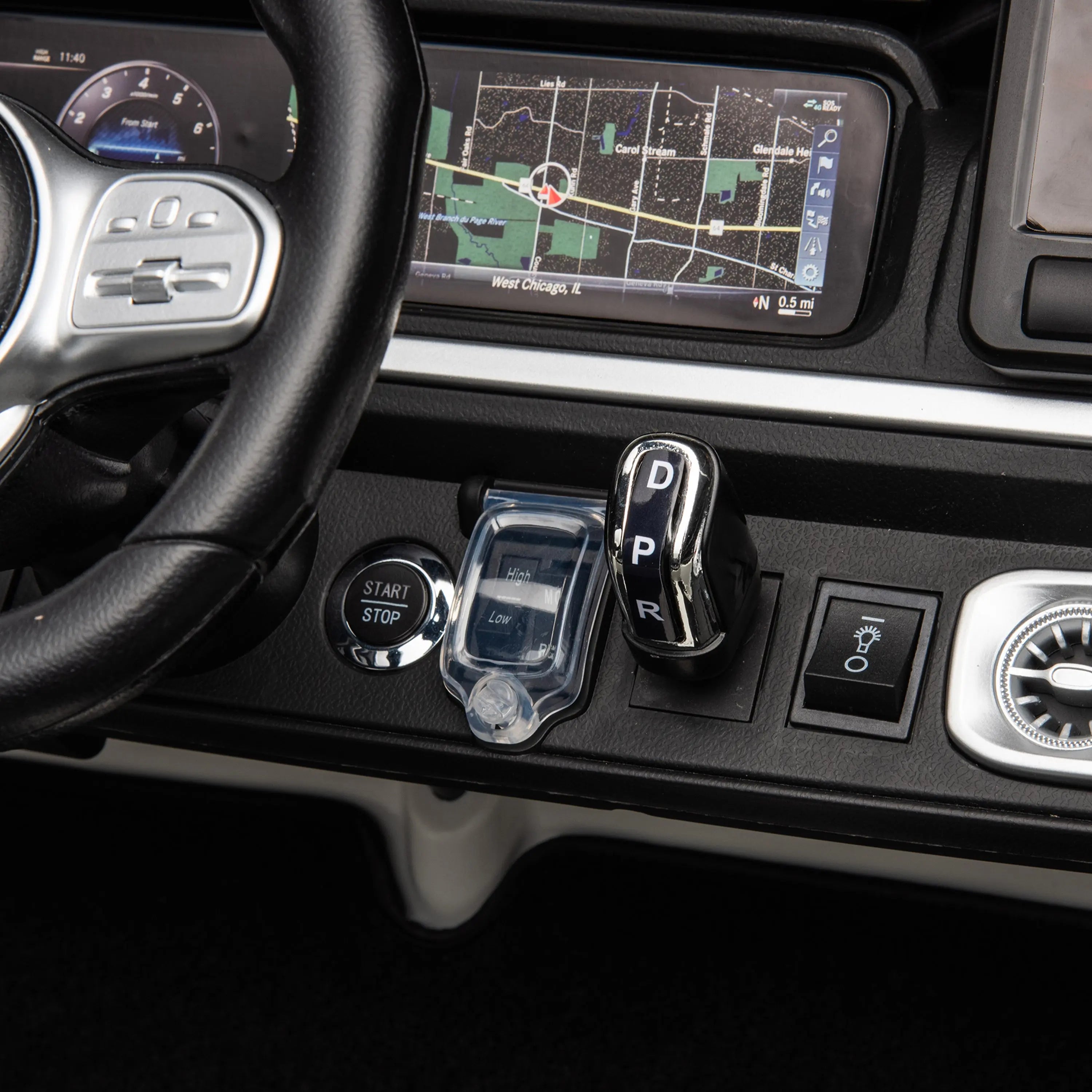 24V Mercedes Benz G-Wagon – front three-quarter view (2) | Freddo Toys Canada