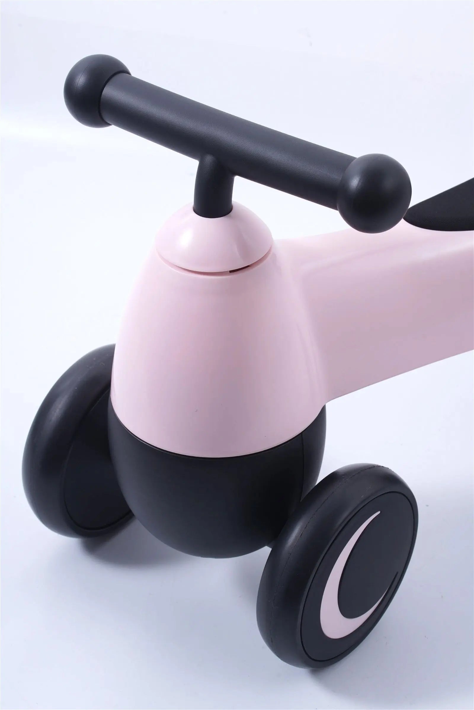 Freddo Toys 4 wheel Balance Bike  DTI Direct Canada