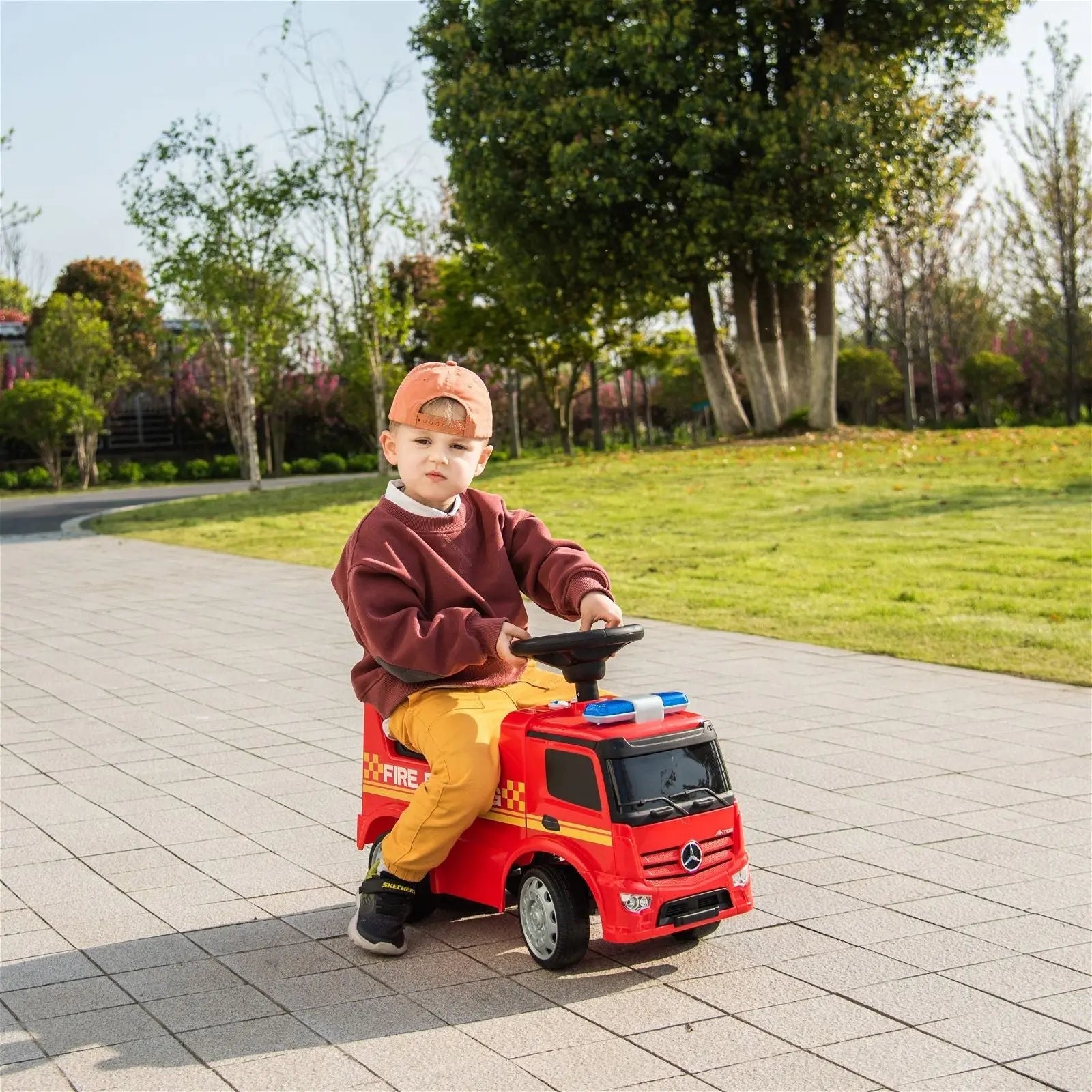 Mercedes Antos Kids' Foot to Floor Ride-On – dashboard and seat | Freddo Toys Canada